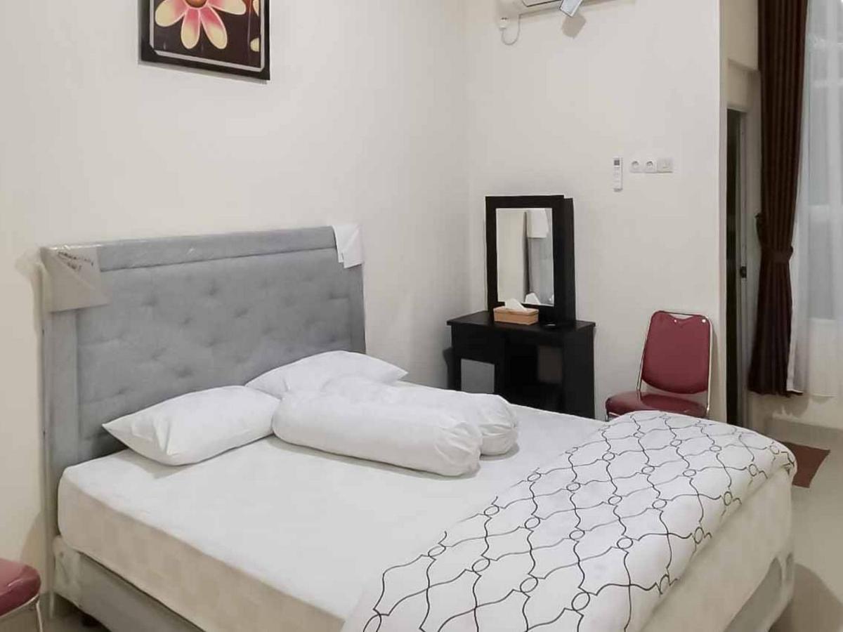 Wisma Talenta Mitra Reddoorz Cakarta Dış mekan fotoğraf