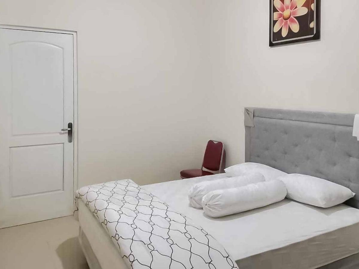 Wisma Talenta Mitra Reddoorz Cakarta Dış mekan fotoğraf